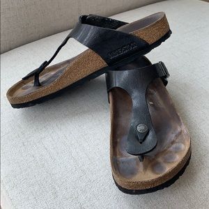 Black thong Birkenstock’s